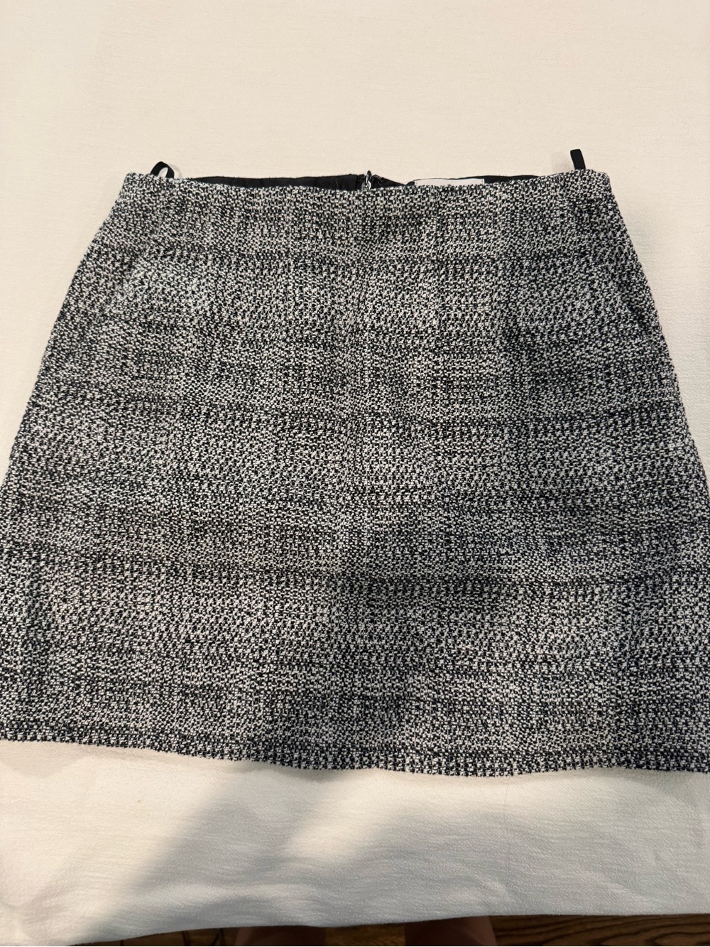 Babaton (Aritzia) Little Tweed Mini Skirt ✨